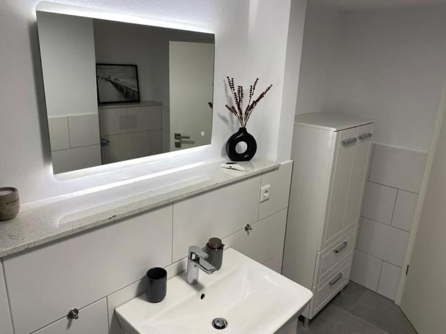 Ferienwohnung Hereinspaziert ヴィルヘルムスハーフェン エクステリア 写真